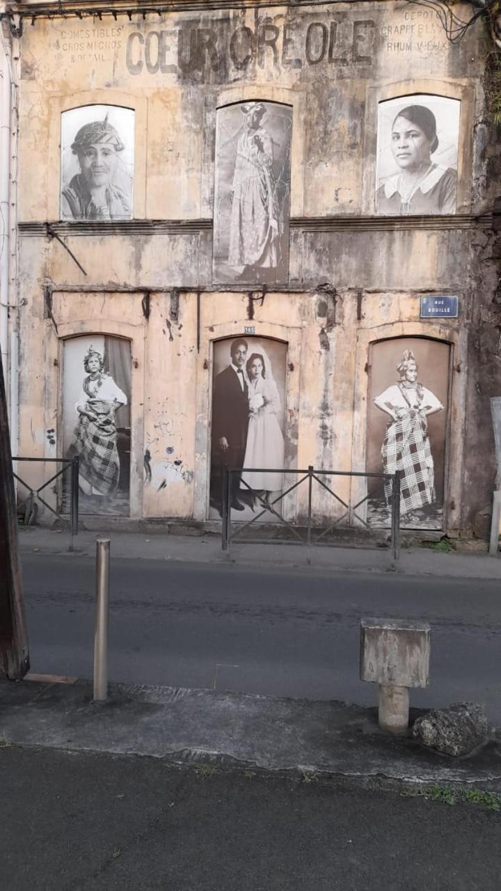 Maison Lucia Saint-Pierre Luaran gambar